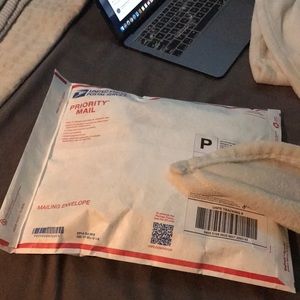 trade is packed!! ready to ship for tmr!! (;